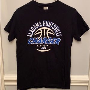 ❤️ 3/$15!!  EUC HSV Chargers basketball 🏀 t-shirt